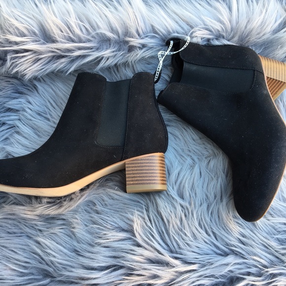 Loft Black Suede Chunky Heel Boots - Picture 2 of 7